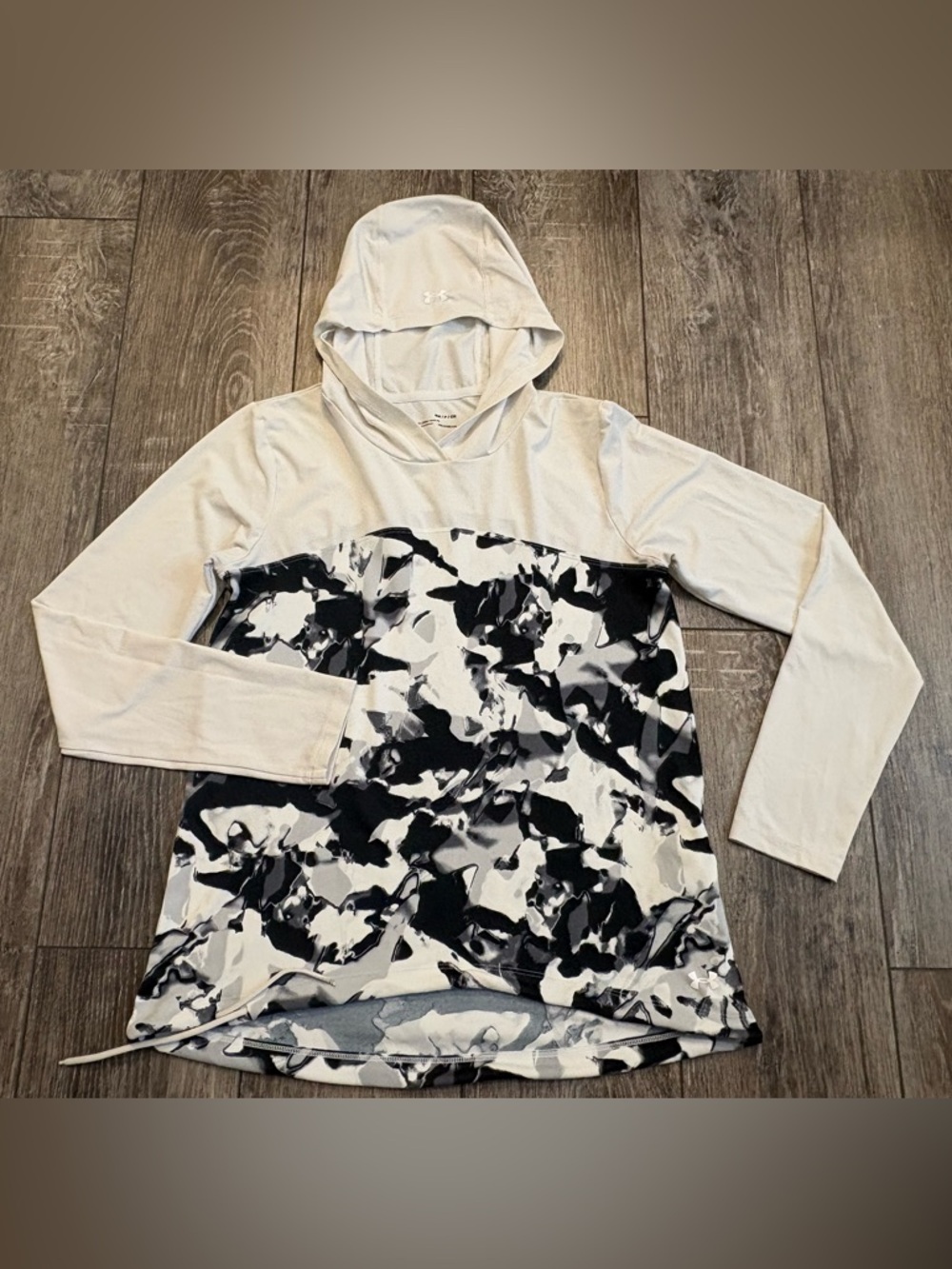 Under Armour Loose Heatgear LS Hooded Activewear Top- Women’s Size Small